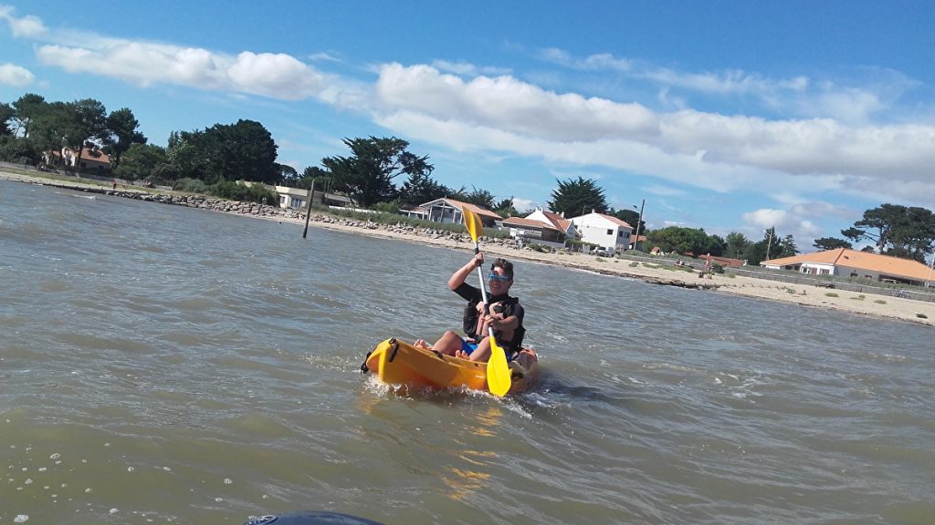 Cayak-solo-baie-des-moutiers